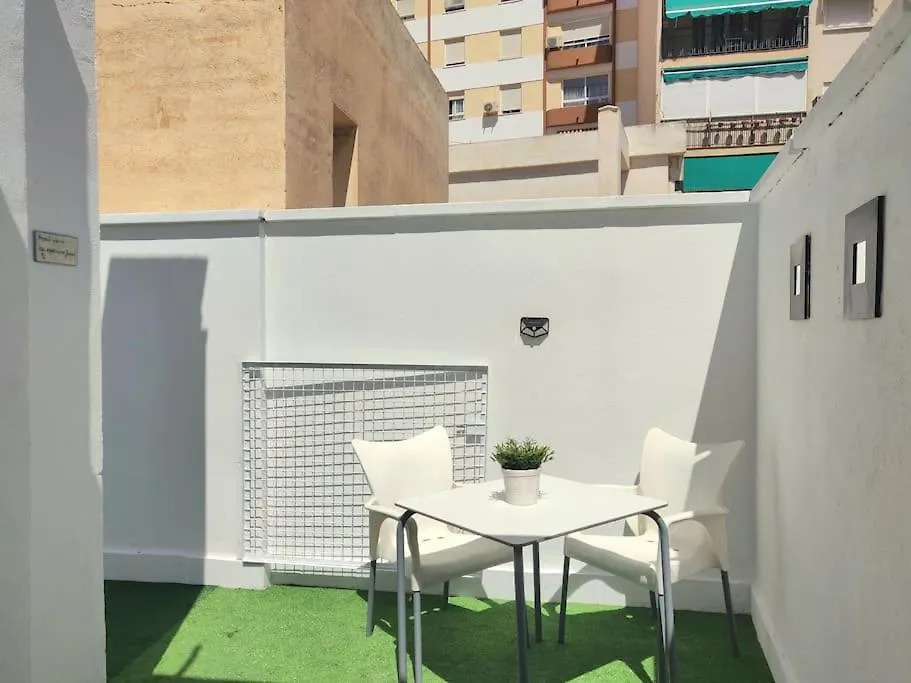 Estudio Con Gran Terraza Junto Al Centro Historico Málaga Lägenhet